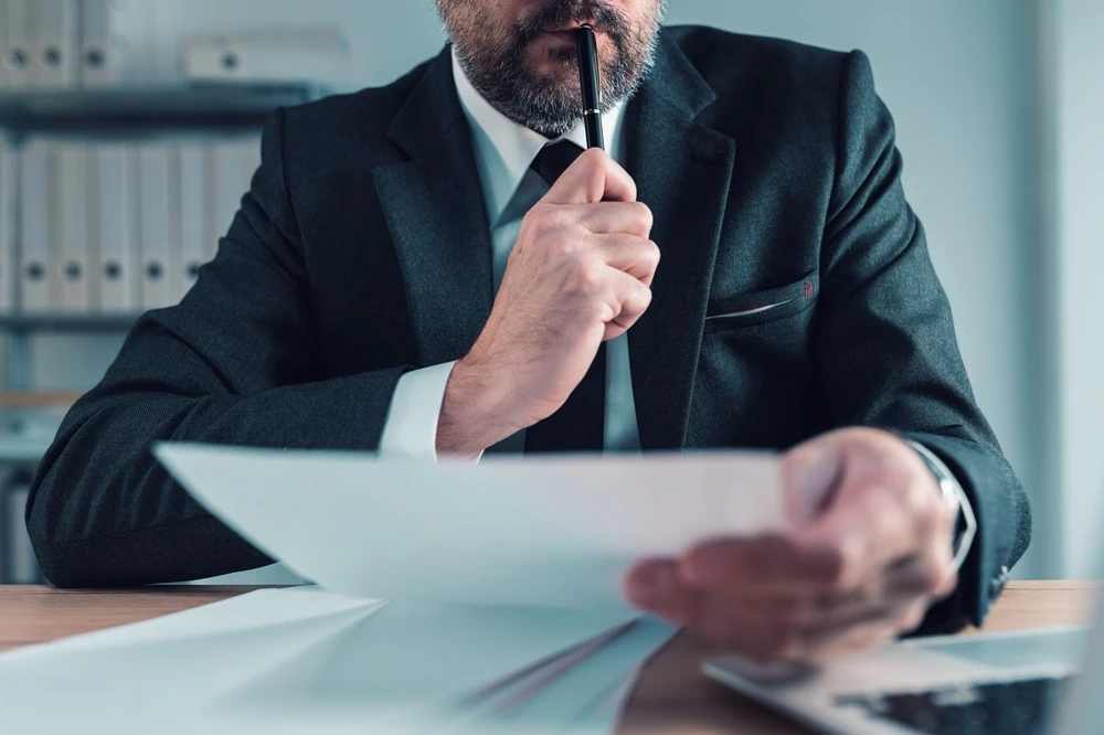Professional vs. Non-Professional Trustee Fees: A Revealing Comparison